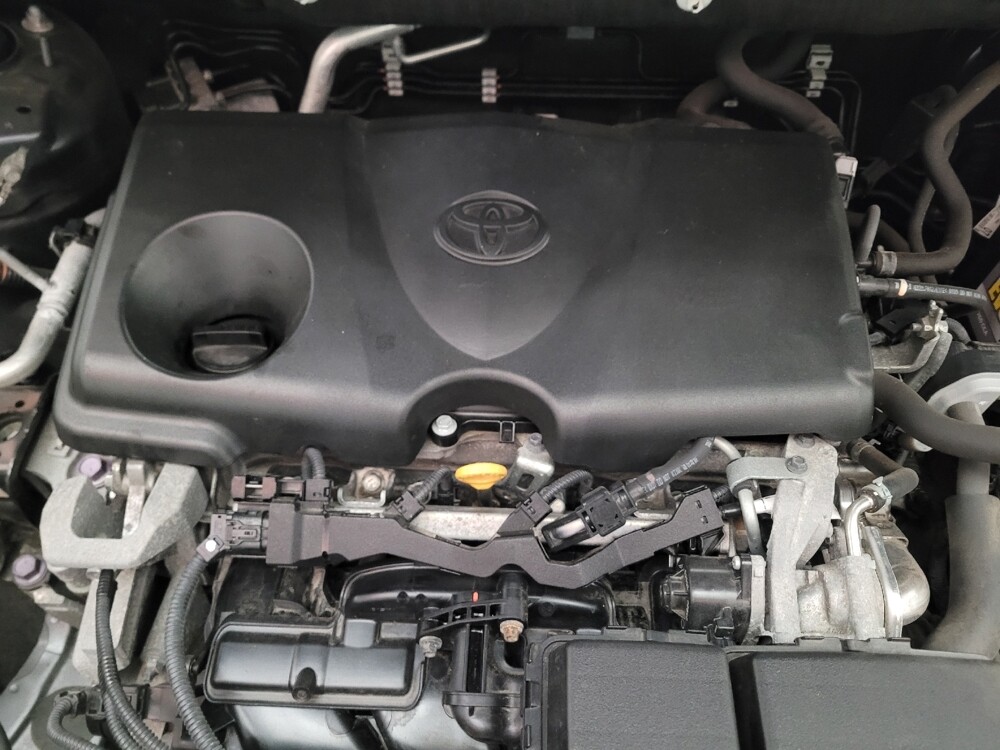 2019 Toyota RAV4 in Riverside, CA 92504 - 18130491 30