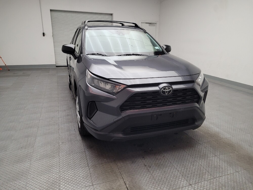 2019 Toyota RAV4 in Riverside, CA 92504 - 18130491 14
