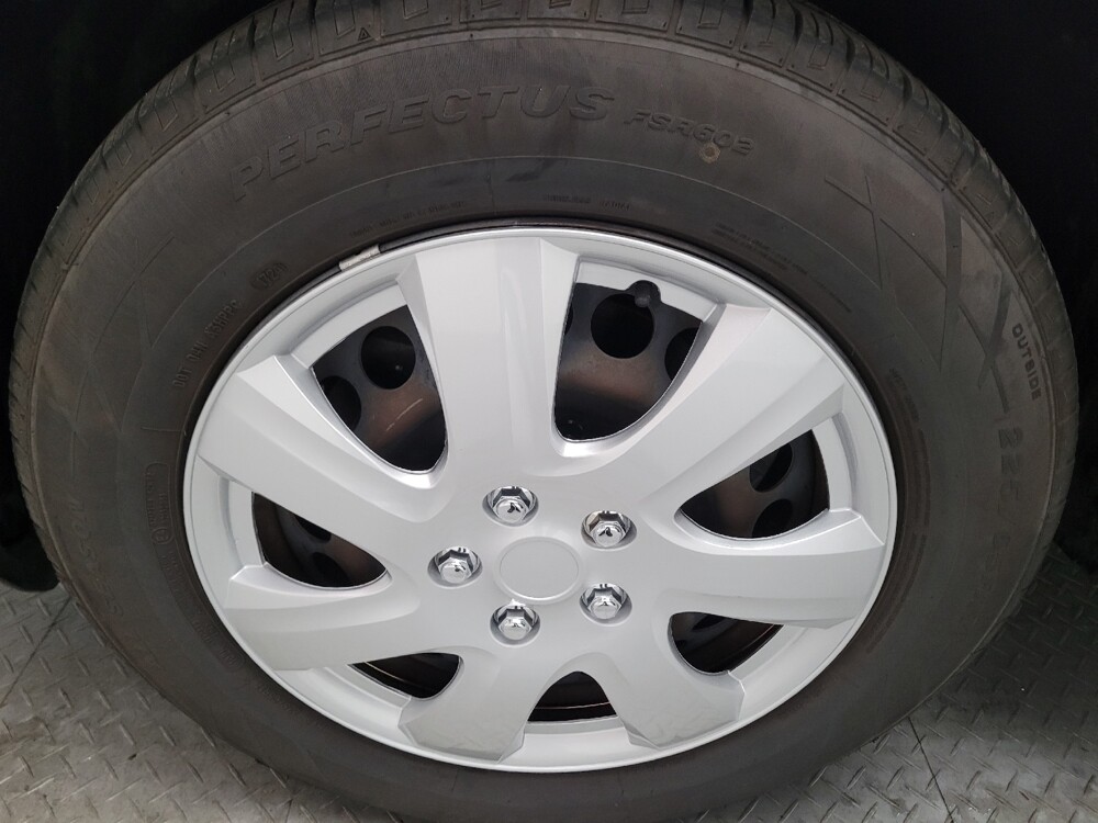 2019 Toyota RAV4 in Riverside, CA 92504 - 18130491 31