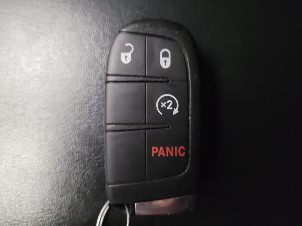 2019 Jeep Compass in Sacramento, CA 95821 - 18130495 32