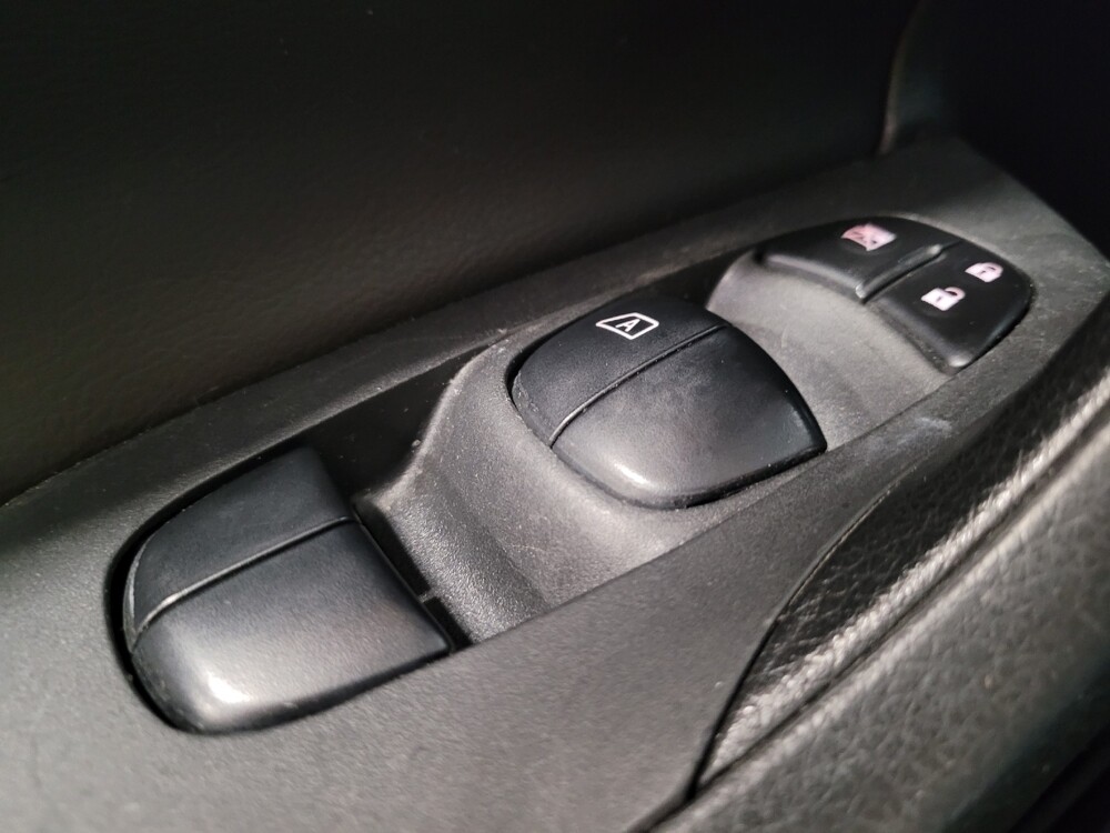 2017 Nissan Altima in Riverside, CA 92504 - 18130497 27