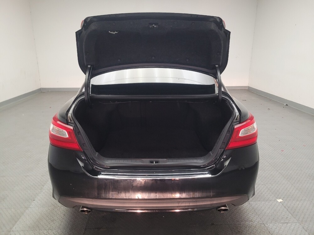 2017 Nissan Altima in Riverside, CA 92504 - 18130497 29