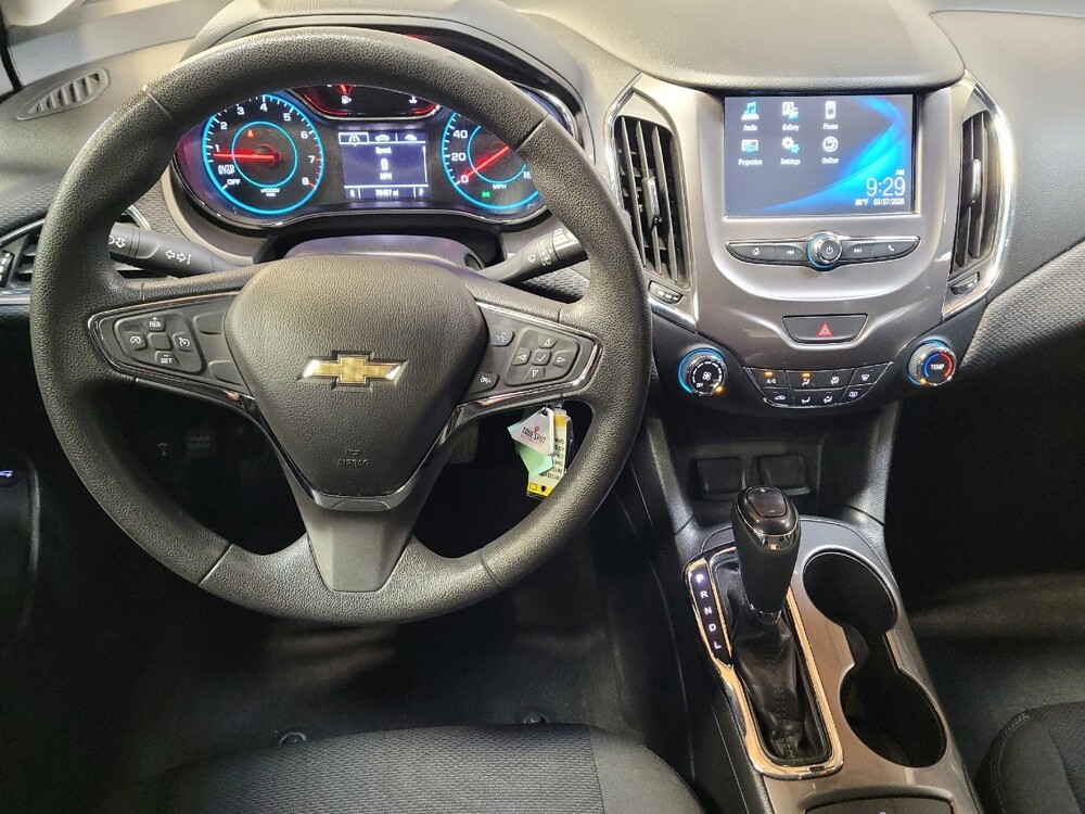 2017 Chevrolet Cruze in Montclair, CA 91763 - 18130499 22