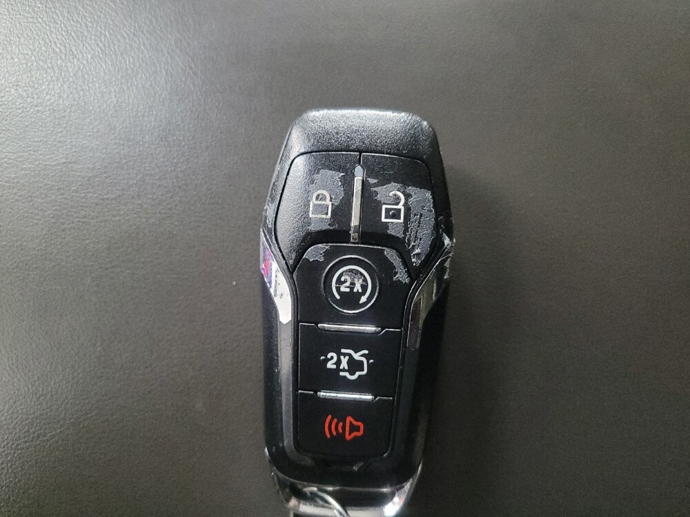 2017 Lincoln MKX in Knoxville, TN 37923 - 18130510 32