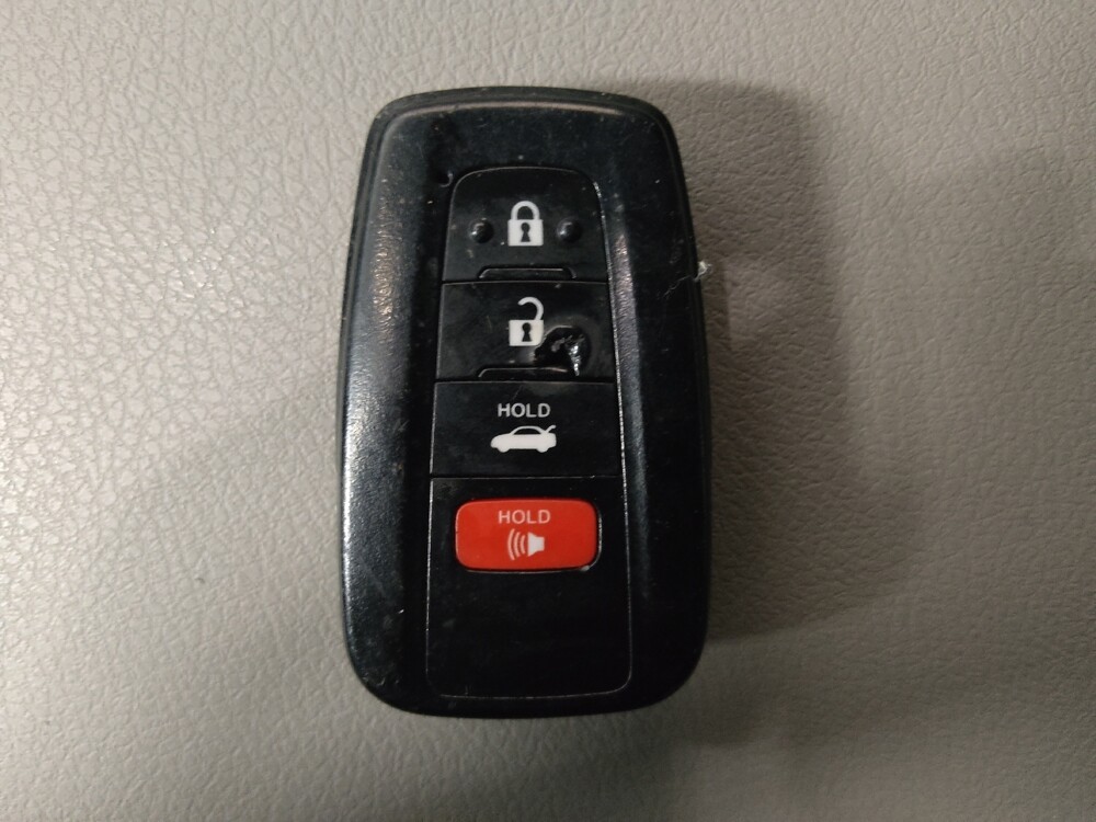 2024 Toyota Camry in Duluth, GA 30096 - 18130513 32