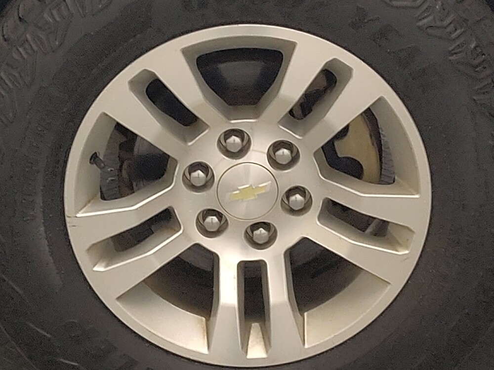 2016 Chevrolet Suburban in Fort Worth, TX 76116 - 18130530 31