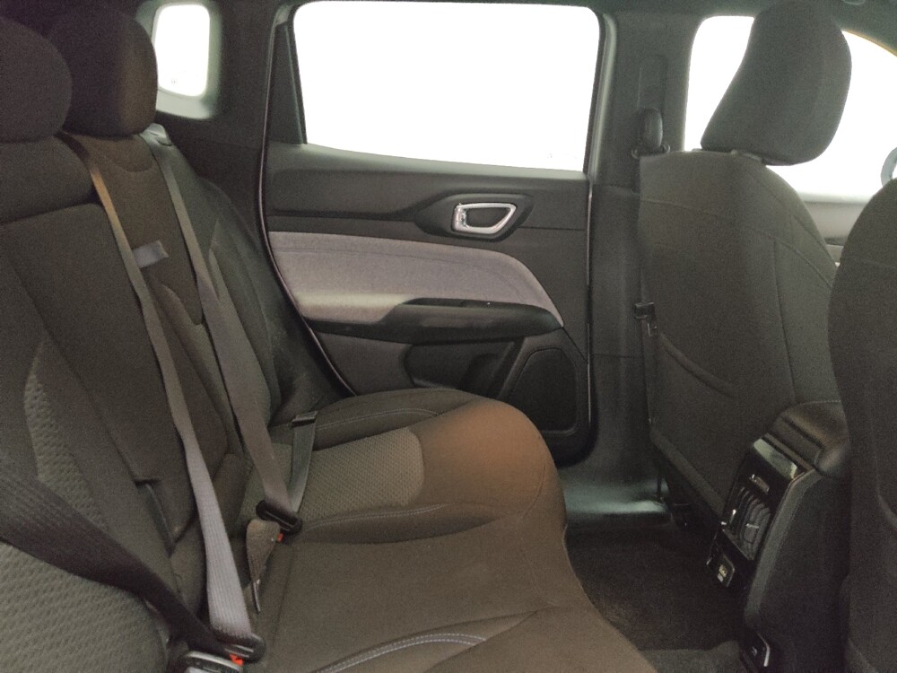 2024 Jeep Compass in Arlington, TX 76011 - 18130533 19