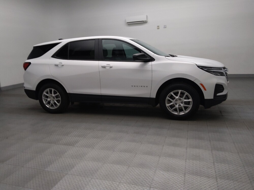 2024 Chevrolet Equinox in Arlington, TX 76011 - 18130537 11