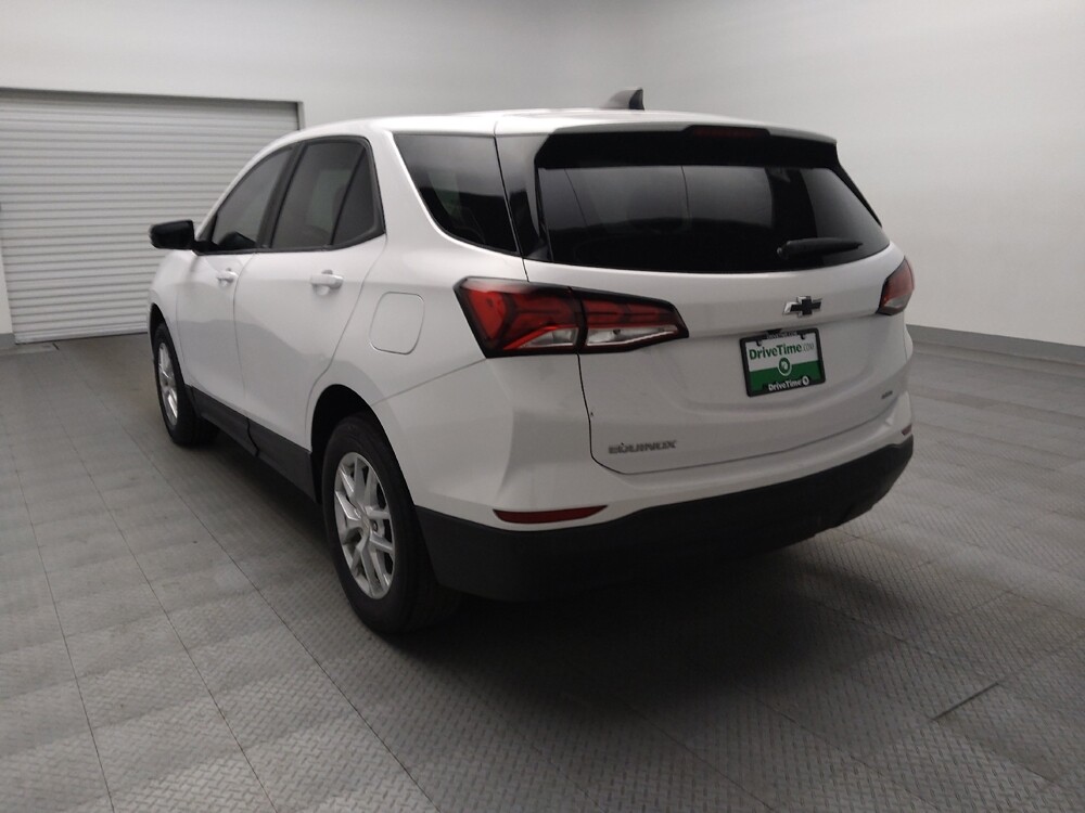 2024 Chevrolet Equinox in Arlington, TX 76011 - 18130537 5
