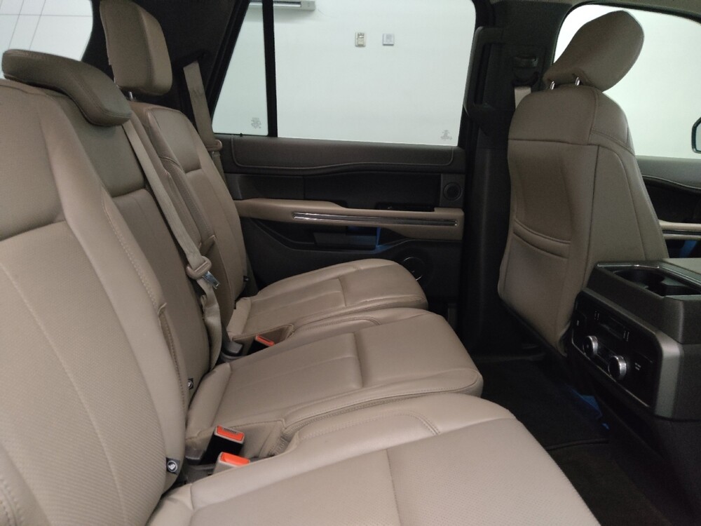 2018 Ford Expedition in Oklahoma City, OK 73139 - 18130539 19