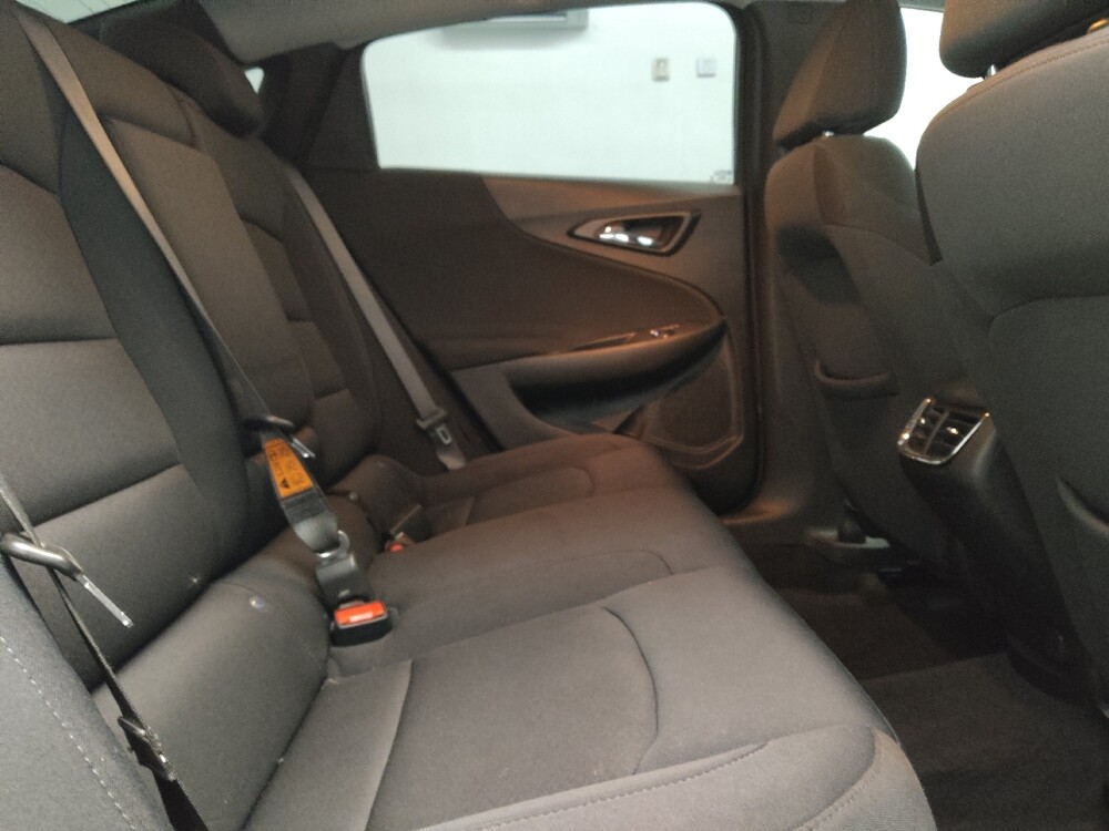 2021 Chevrolet Malibu in Arlington, TX 76011 - 18130541 19
