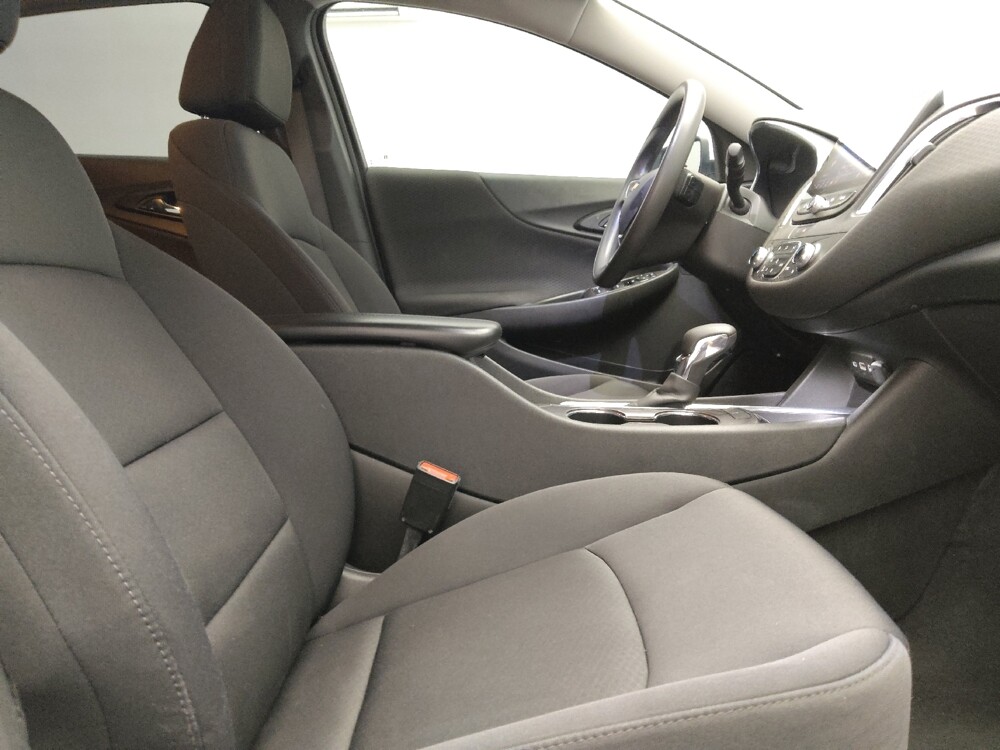 2021 Chevrolet Malibu in Arlington, TX 76011 - 18130541 21