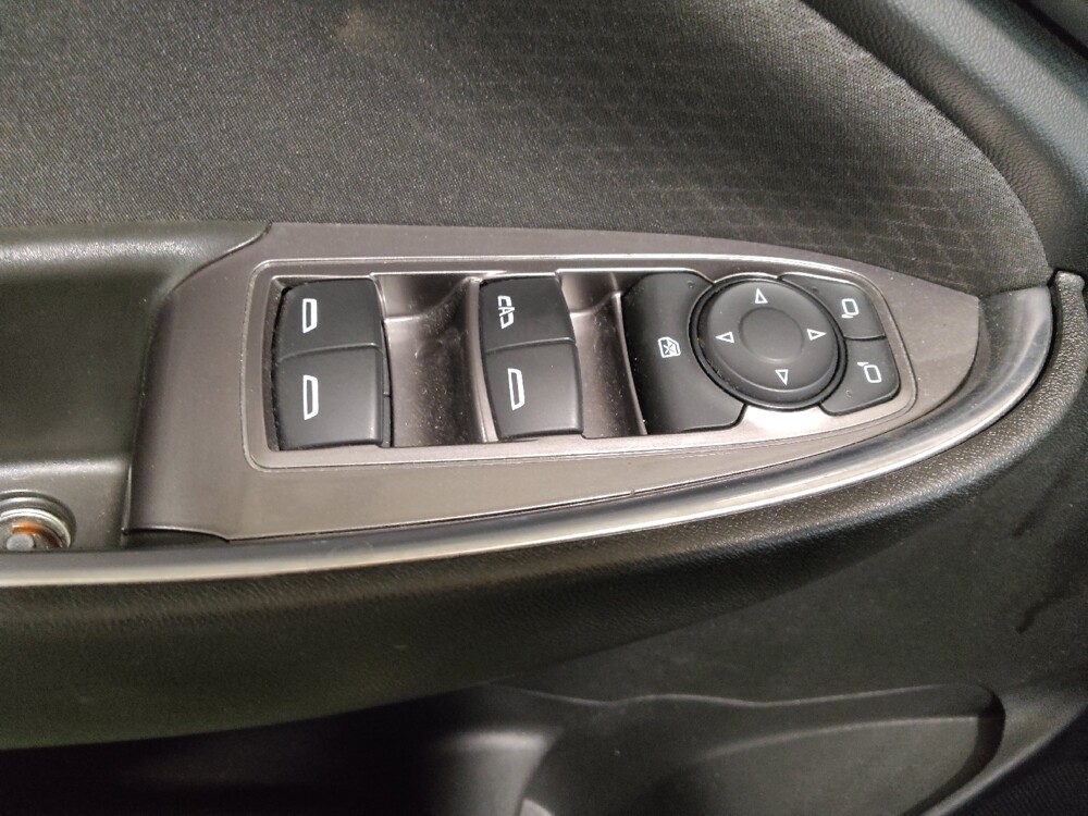 2021 Chevrolet Malibu in Arlington, TX 76011 - 18130541 27