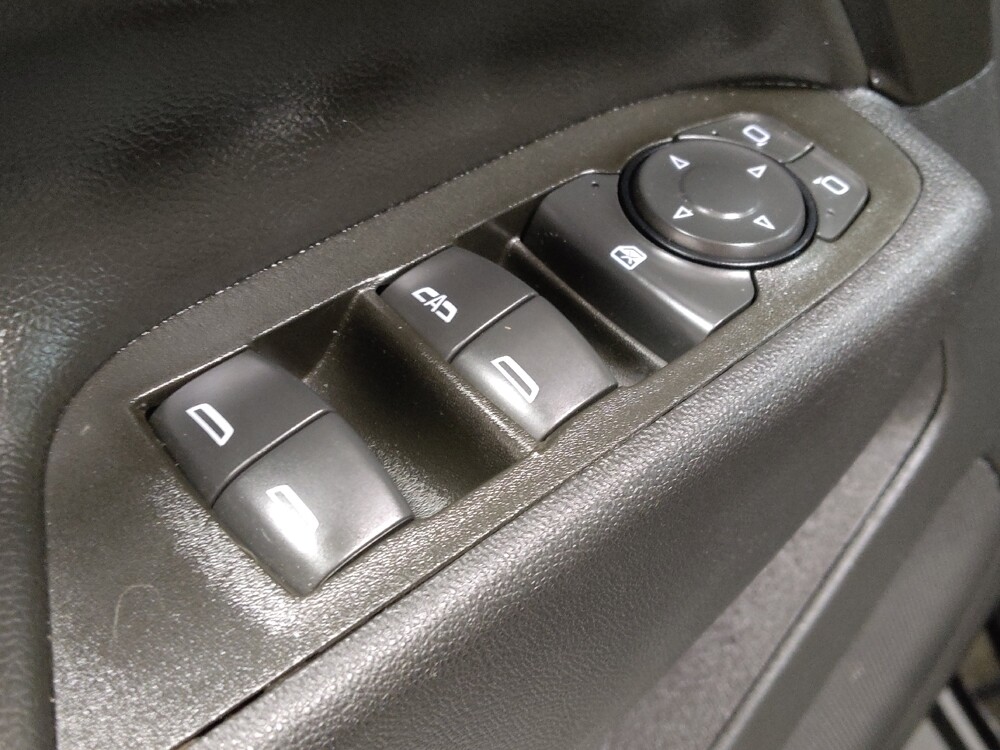 2021 Chevrolet Equinox in Arlington, TX 76011 - 18130548 27