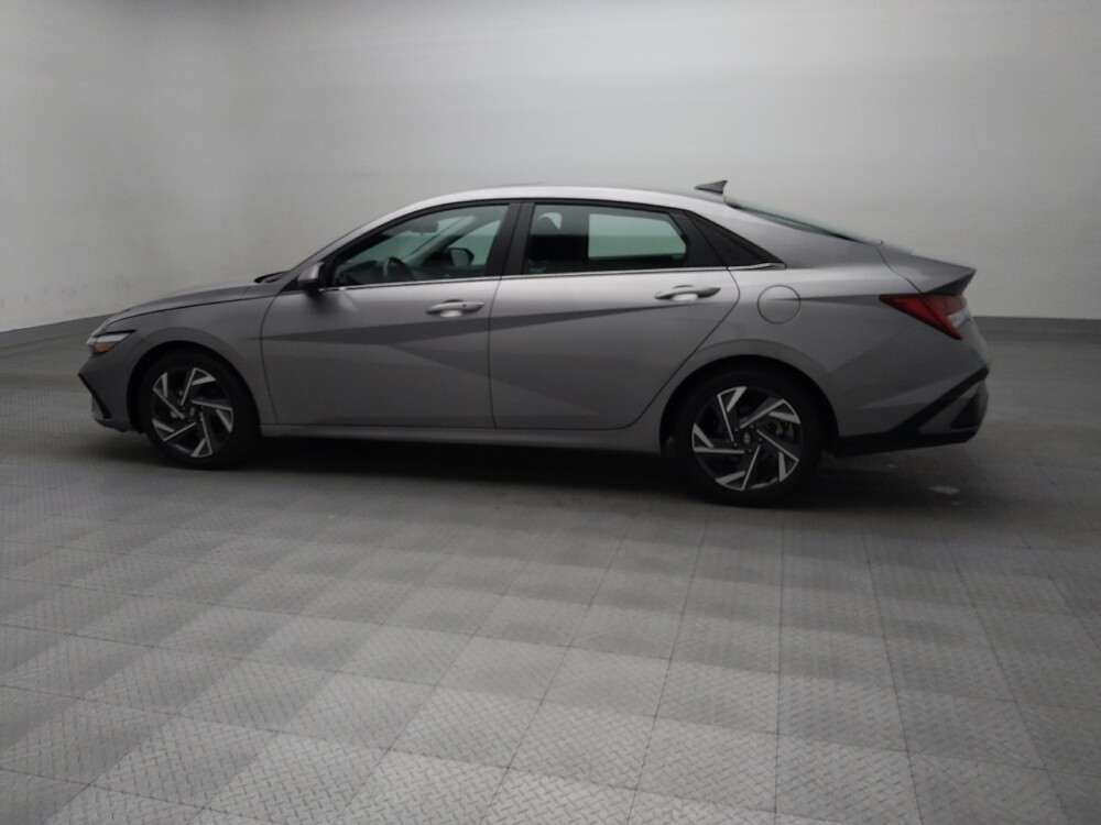 2025 Hyundai Elantra in Arlington, TX 76011 - 18130551 3
