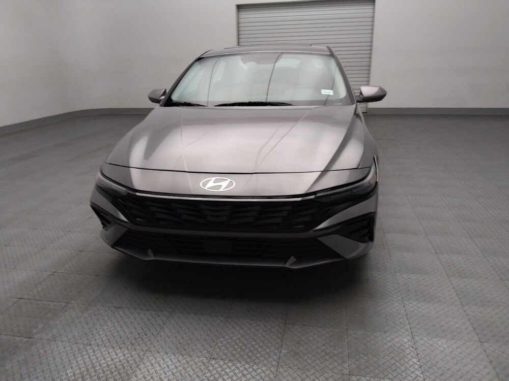 2025 Hyundai Elantra in Arlington, TX 76011 - 18130551 15