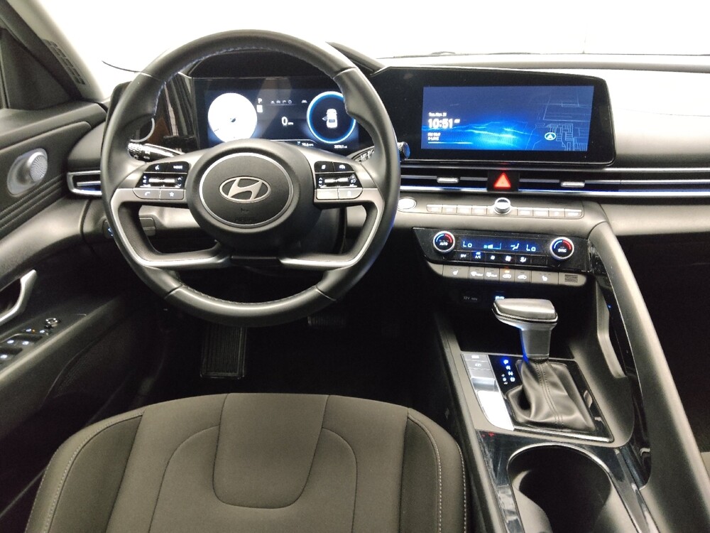 2025 Hyundai Elantra in Arlington, TX 76011 - 18130551 22