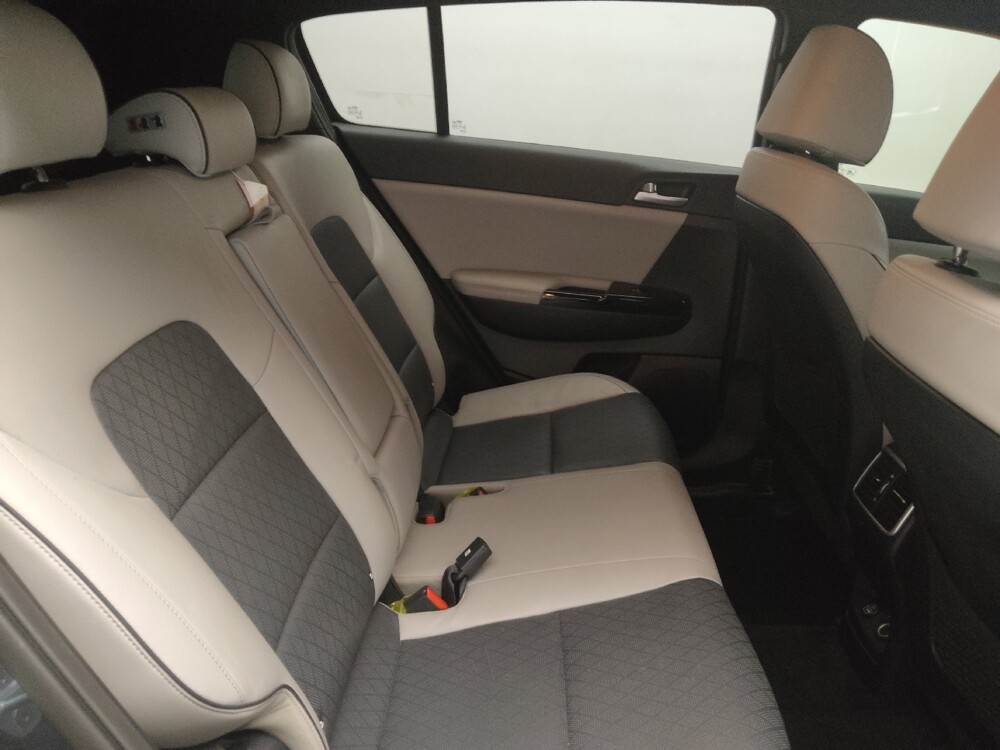 2019 Kia Sportage in Lubbock, TX 79424 - 18130552 19