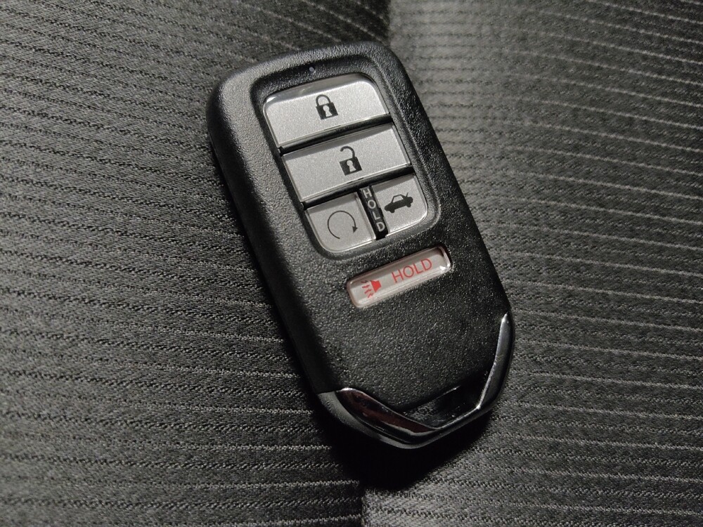 2019 Honda Accord in Glendale, AZ 85301 - 18130558 32