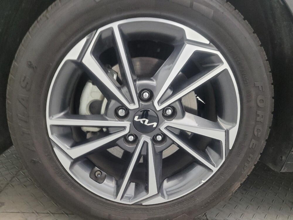 2023 Kia Forte in Glendale, AZ 85301 - 18130559 31