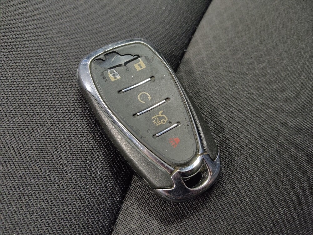 2023 Chevrolet Malibu in Phoenix, AZ 85022 - 18130560 32