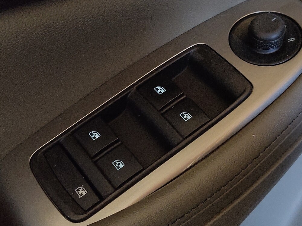 2015 Chevrolet Malibu in Fort Myers, FL 33907 - 18130564 27