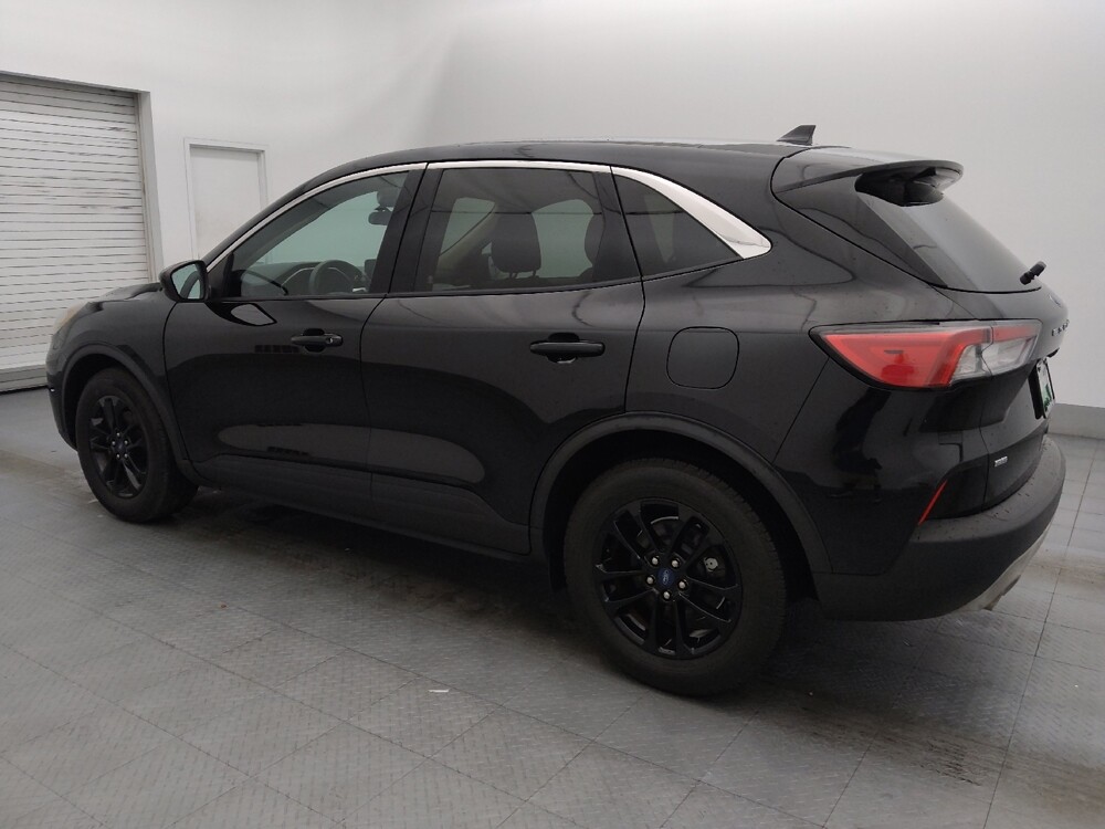 2020 Ford Escape in Conway, SC 29526 - 18130565 3