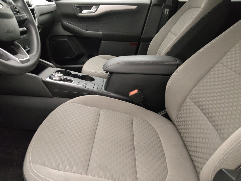 2020 Ford Escape in Conway, SC 29526 - 18130565 17