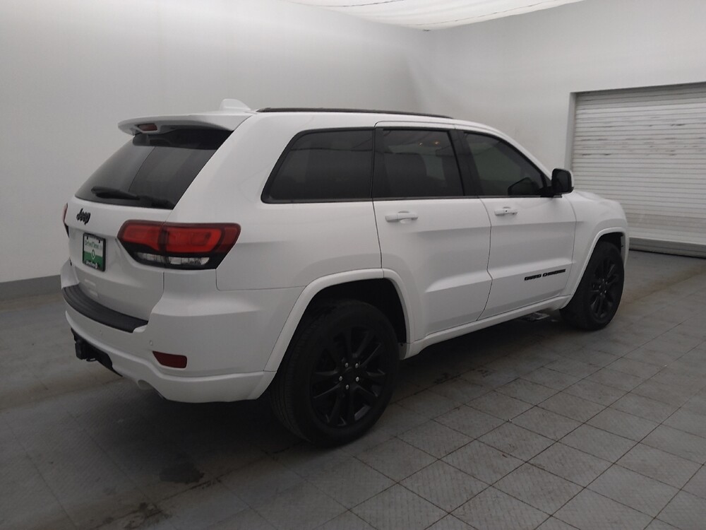 2018 Jeep Grand Cherokee in Macon, GA 31210 - 18130566 10