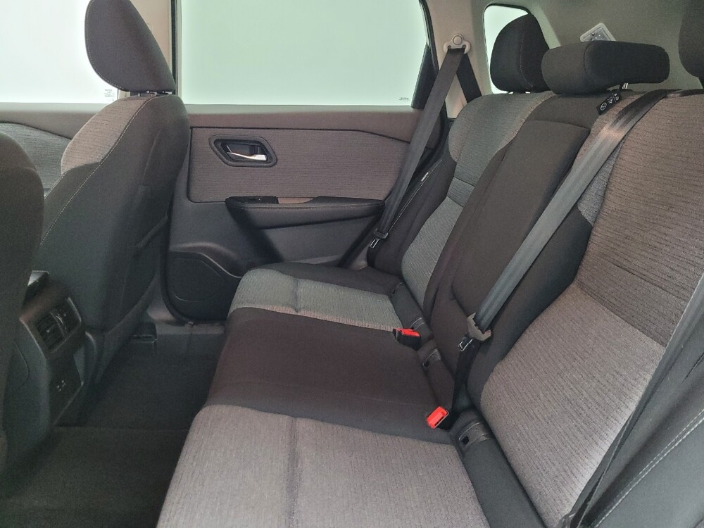 2023 Nissan Rogue in Las Vegas, NV 89104 - 18130573 18