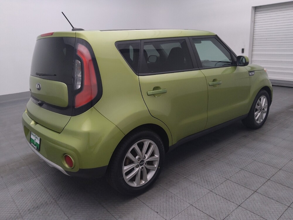 2017 Kia Soul in Salem, VA 24153 - 18130579 10