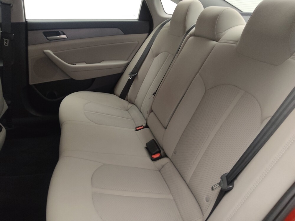 2019 Hyundai Sonata in Orlando, FL 32808 - 18130580 18