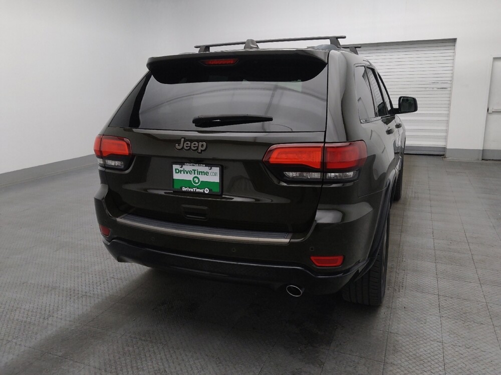 2016 Jeep Grand Cherokee in Jacksonville, FL 32210 - 18130587 7