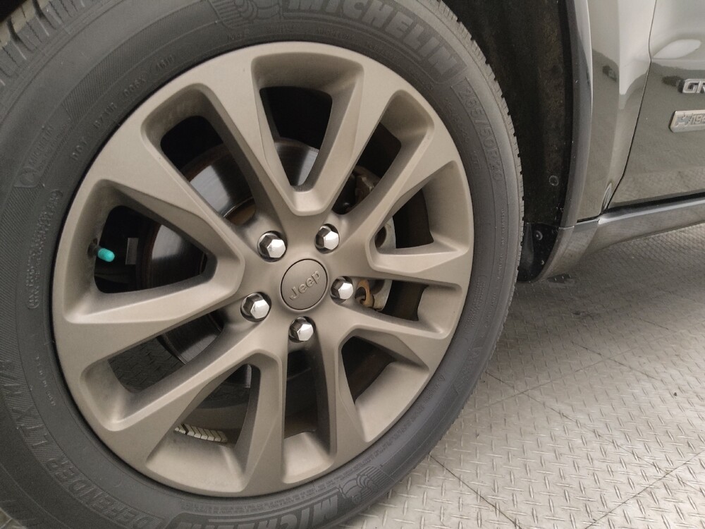 2016 Jeep Grand Cherokee in Jacksonville, FL 32210 - 18130587 31