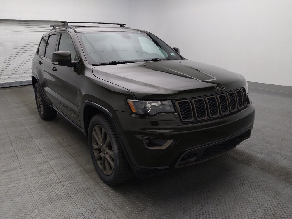 2016 Jeep Grand Cherokee in Jacksonville, FL 32210 - 18130587 13
