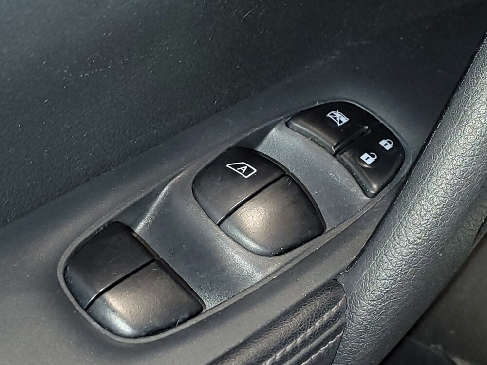 2017 Nissan Rogue in Kissimmee, FL 34744 - 18130596 27