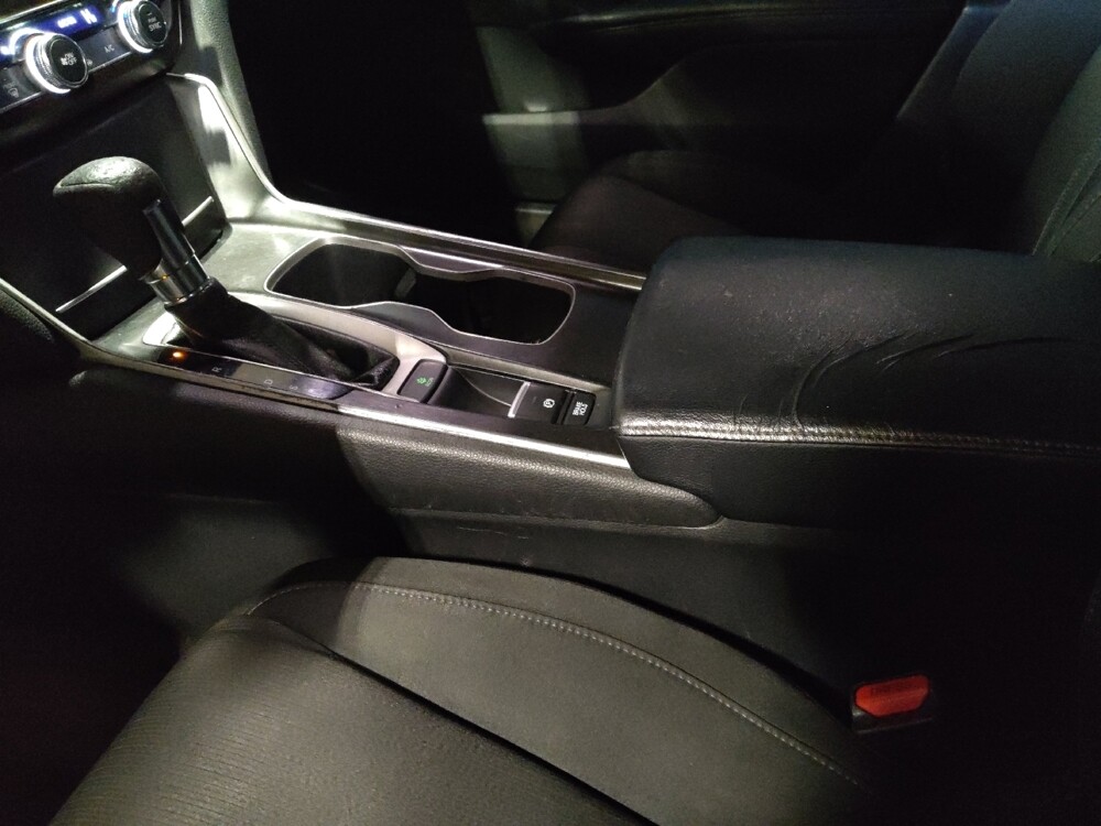 2018 Honda Accord in Hialeah, FL 33014 - 18130601 26