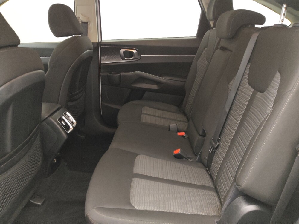 2021 Kia Sorento in Jacksonville, FL 32210 - 18130602 18