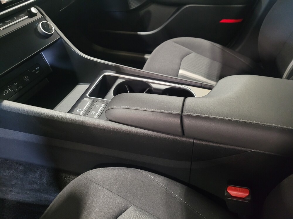 2025 Hyundai Sonata in Jacksonville, FL 32210 - 18130603 26