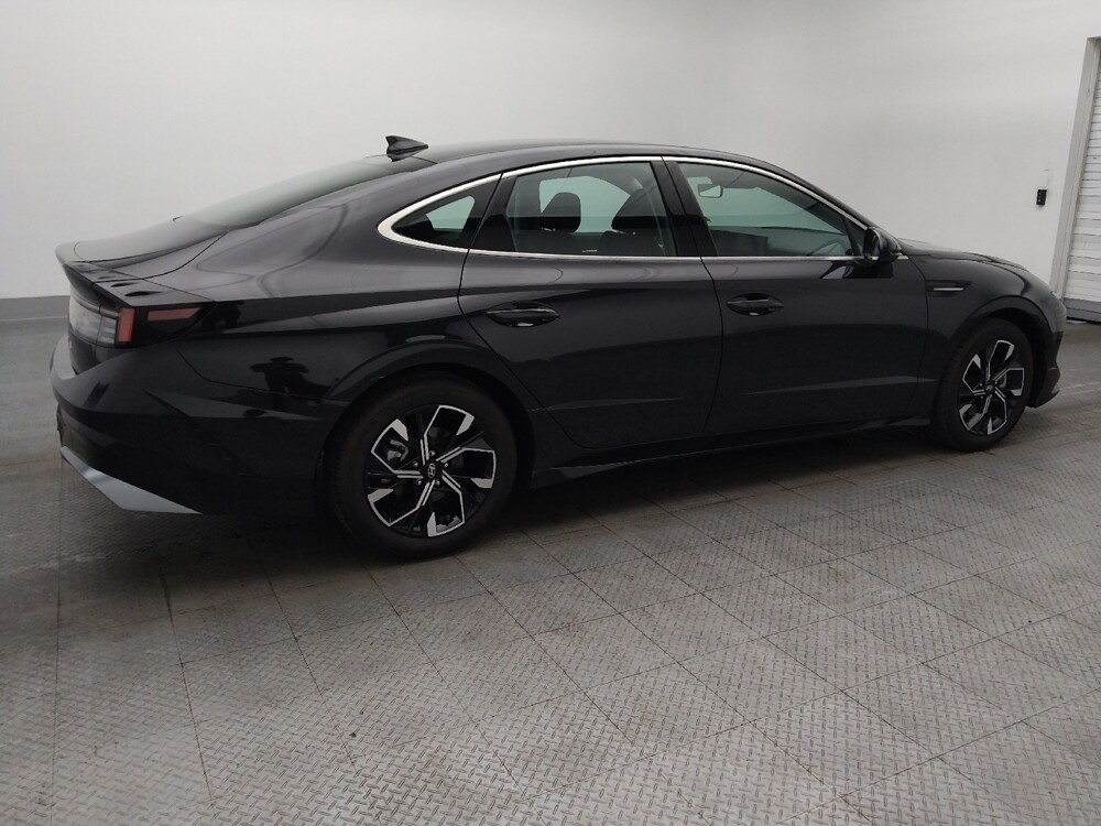 2025 Hyundai Sonata in Jacksonville, FL 32210 - 18130603 10