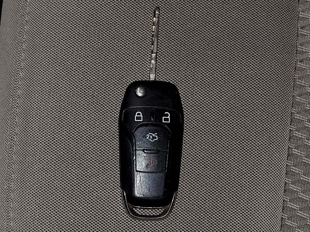 2020 Ford Explorer in Mobile, AL 36606 - 18130604 32