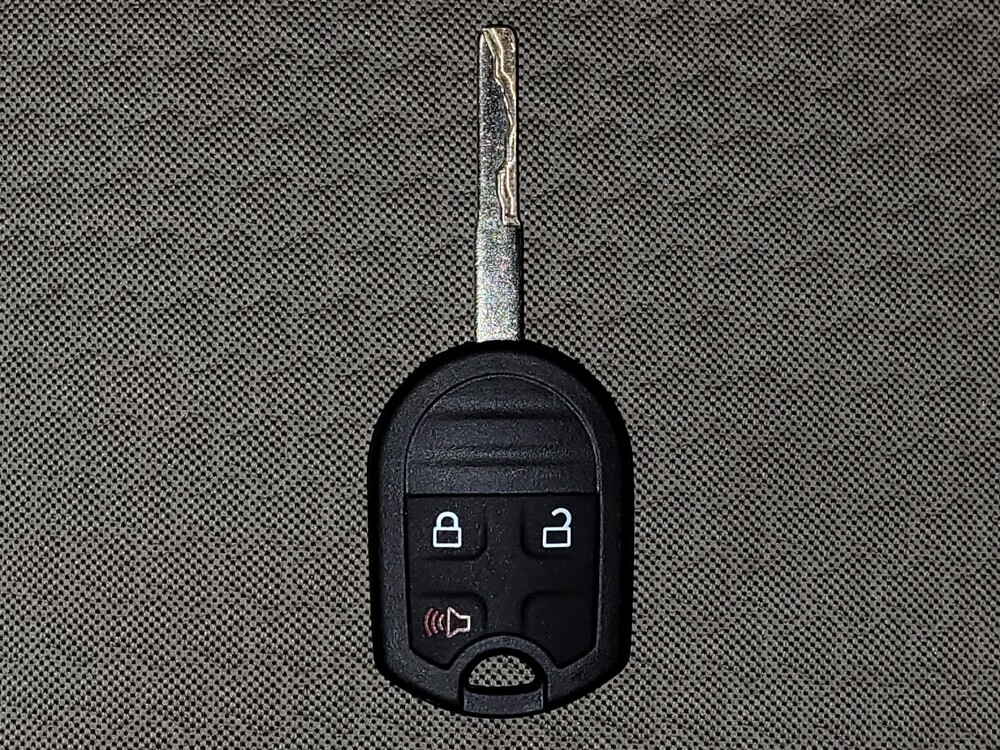 2017 Ford Escape in Mobile, AL 36606 - 18130605 32