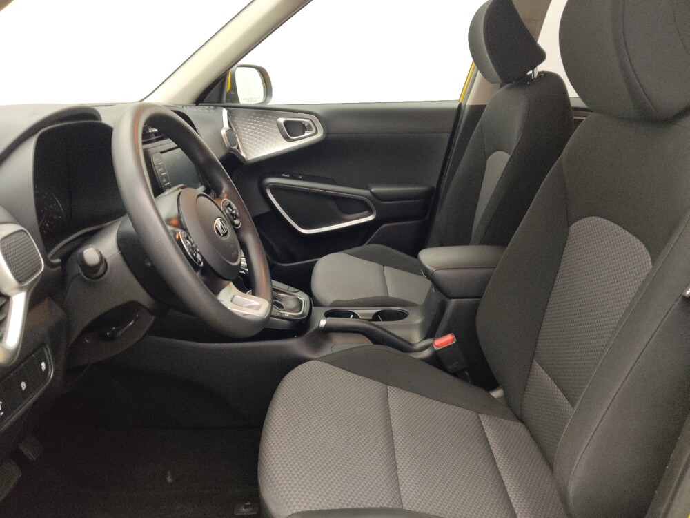 2020 Kia Soul in Jacksonville, FL 32210 - 18130606 17