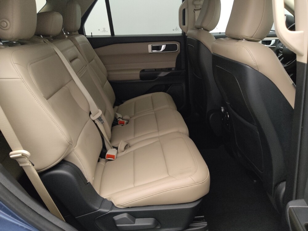 2020 Ford Explorer in Orlando, FL 32808 - 18130610 19