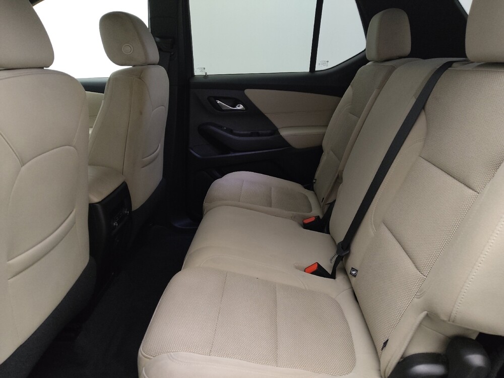 2023 Chevrolet Traverse in Orlando, FL 32808 - 18130614 18