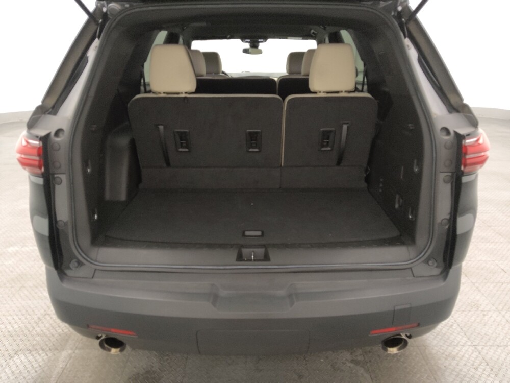 2023 Chevrolet Traverse in Orlando, FL 32808 - 18130614 29