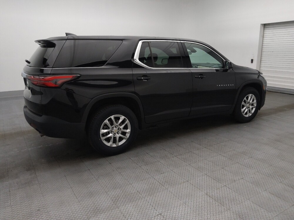 2023 Chevrolet Traverse in Orlando, FL 32808 - 18130614 10