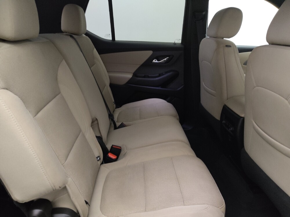 2023 Chevrolet Traverse in Orlando, FL 32808 - 18130614 19