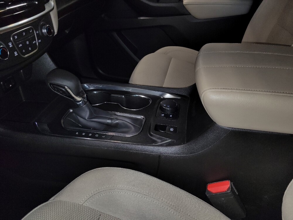 2023 Chevrolet Traverse in Orlando, FL 32808 - 18130614 26