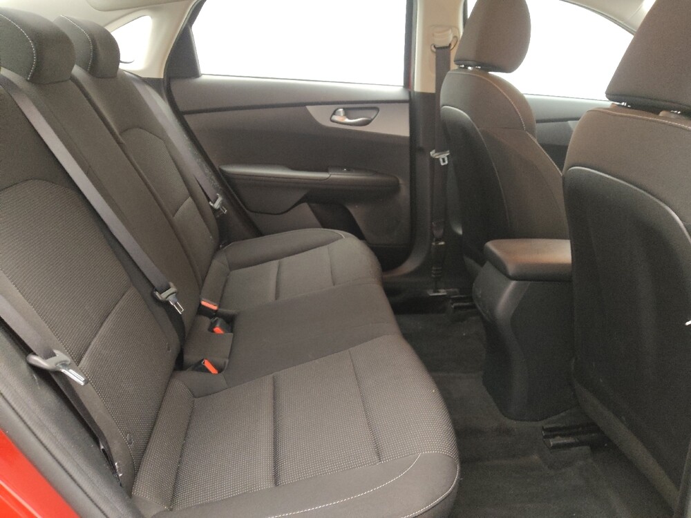 2020 Kia Forte in Jacksonville, FL 32210 - 18130618 19